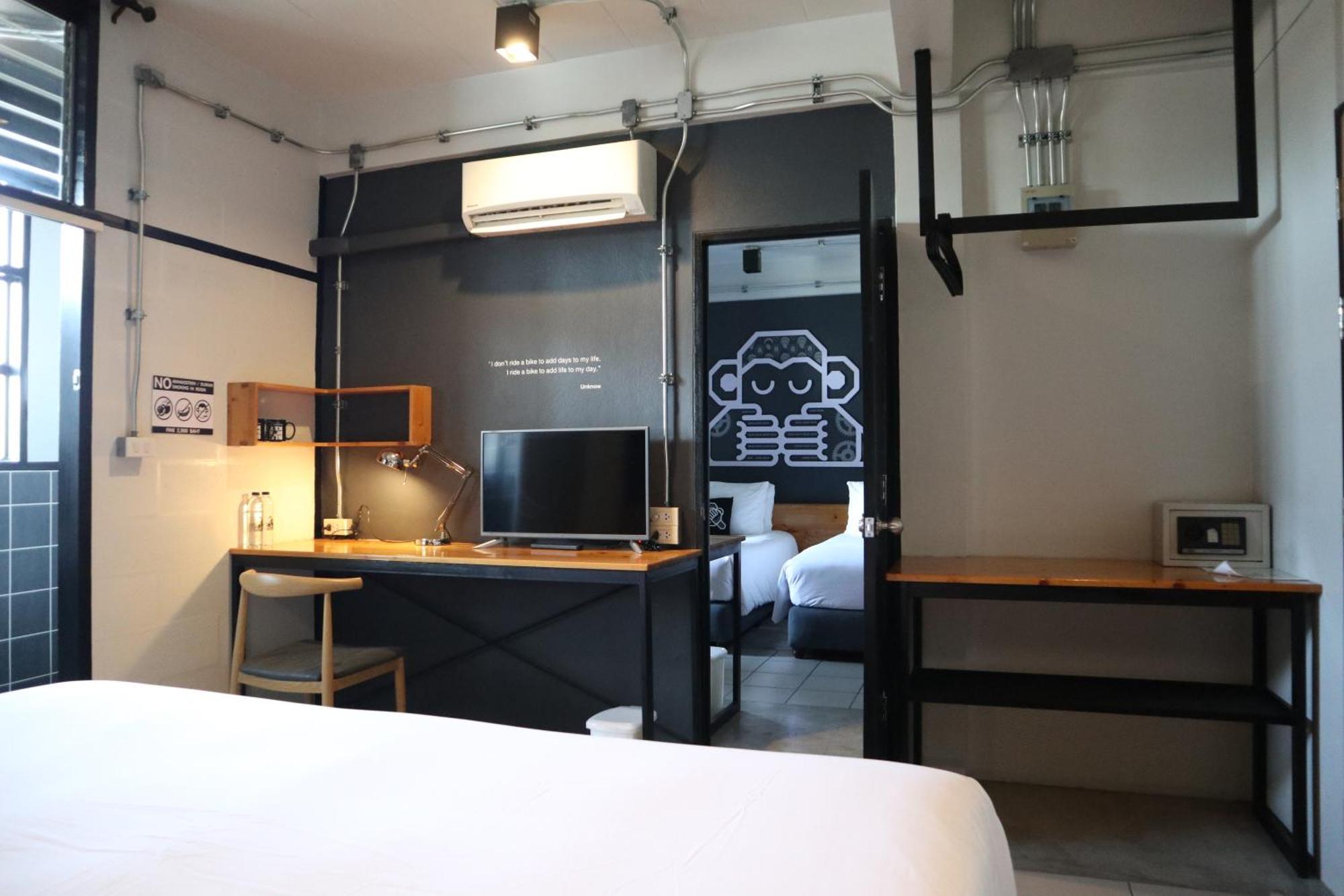 Blu Monkey Hub & Hotel Surat Thani Luaran gambar